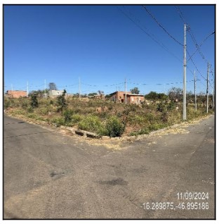 Foto de Imóvel RESIDENCIAL VITORIA - Leilão em Unaí/MG, 39% abaixo da avaliação