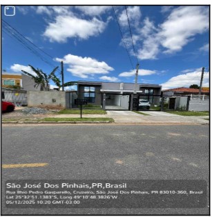 Foto de Imóvel na Rua Ilhio Pedro Gasparelo, 556 - Leilão em São José dos Pinhais/PR