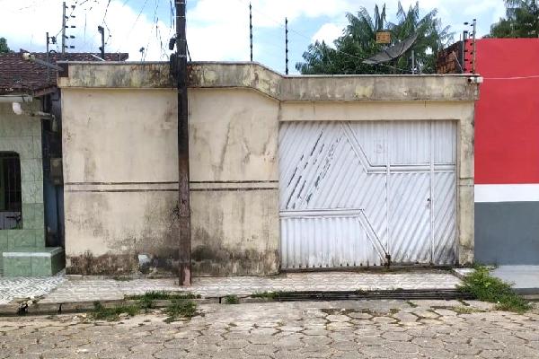 Foto de Imóvel 3 quartos, ARAPIRANGA - Leilão em Vigia/PA, 51% abaixo da avaliação