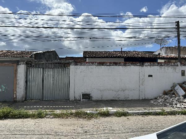 Foto de Imóvel 3 quartos, 60 m², TABULEIRO DO MARTINS - Leilão em Maceió/AL, 36% abaixo da avaliação