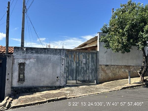 Foto de Imóvel 3 quartos, 90 m², QUARTO CENTENARIO - Leilão em Marília/SP, 37% abaixo da avaliação