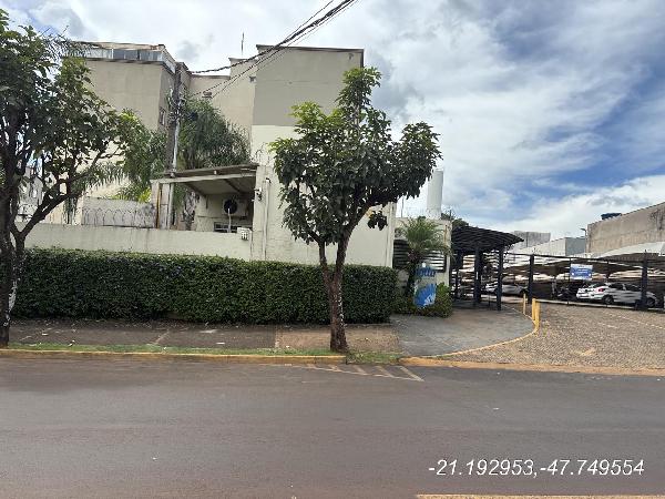 Foto de Imóvel na Alameda Janaina Valentim Jose, 445 - Leilão em Ribeirão Preto/SP, 38% abaixo da avaliação