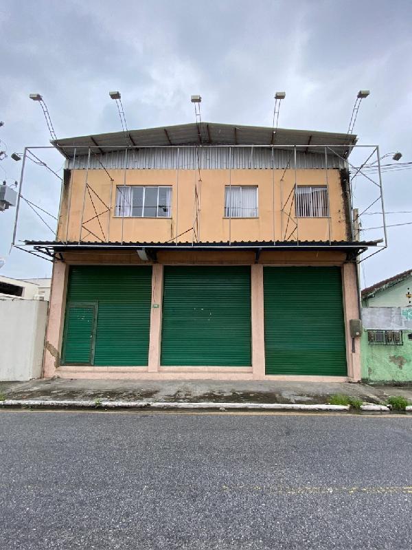 Foto de Imóvel na Rua Tenente - Leilão em Macaé/RJ, 36% abaixo da avaliação