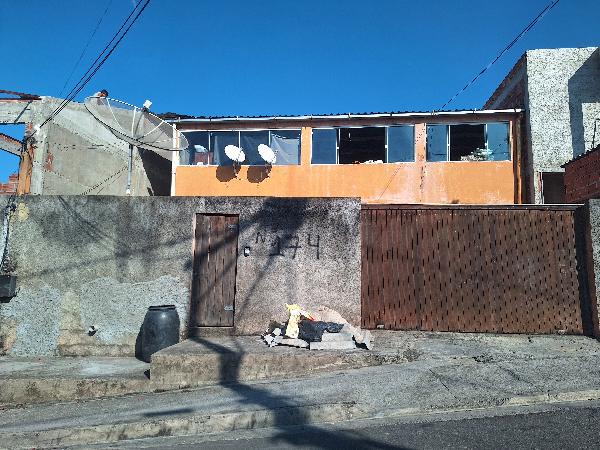 Foto de Imóvel na Rua Expedicionario Isanor Furquim Campos, 174 - Leilão em São Gonçalo/RJ, 40% abaixo da avaliação