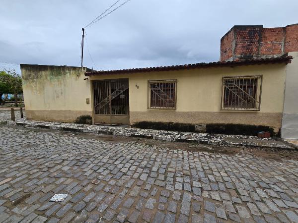 Foto de Imóvel 3 quartos, CENTRO - Leilão em Senhor do Bonfim/BA, 43% abaixo da avaliação