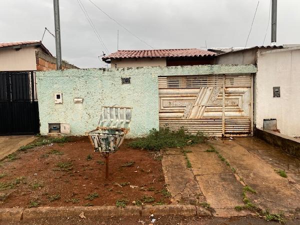 Foto de Imóvel na Rua Pernambuco - Leilão em Luziânia/GO, 53% abaixo da avaliação
