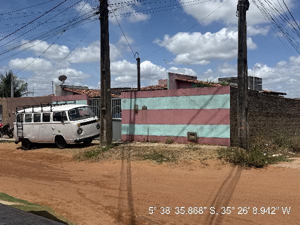 Foto de Imóvel na Rua Sao Manoel, 62 - Leilão em CEARA-MIRIM/RN, 42% abaixo da avaliação