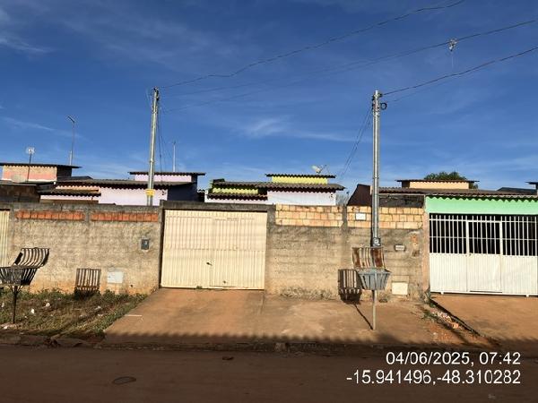 Foto de Imóvel 2 quartos, 61 m², PARQUE ESTRELA DALVA XVI - Leilão em Santo Antônio do Descoberto/GO, 43% abaixo da avaliação