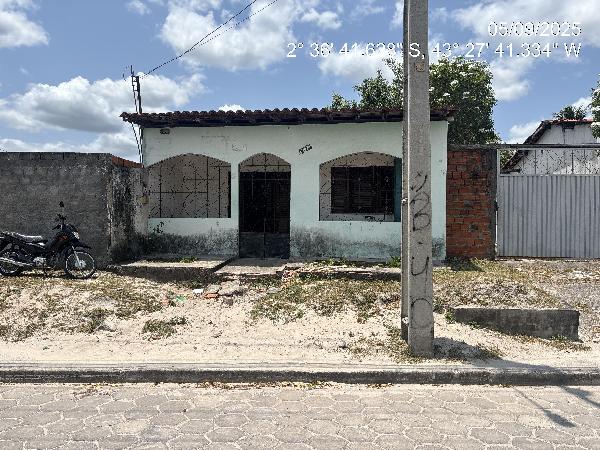 Foto de Imóvel 3 quartos, 93 m², CENTRO - Leilão em Humberto de Campos/MA, 39% abaixo da avaliação