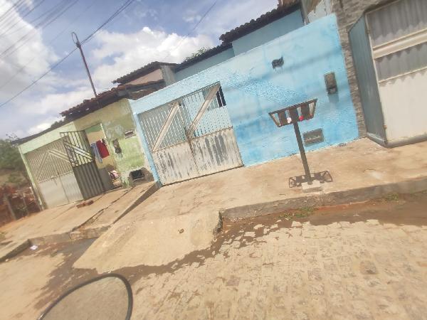 Foto de Imóvel 2 quartos, BAIRRO DA BOIADEIRA - Leilão em Iaçu/BA, 49% abaixo da avaliação