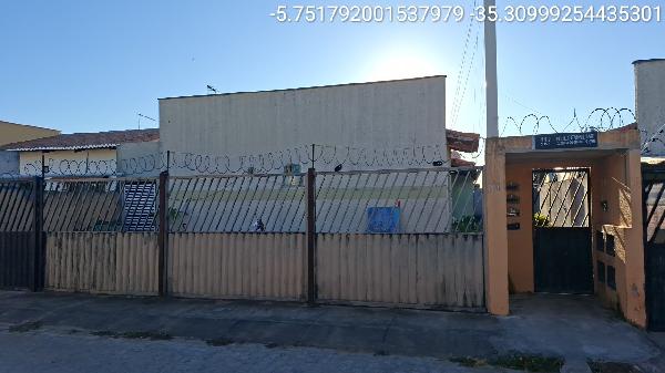Foto de Imóvel na Rua Serra De Santana, 114 - Leilão em São Gonçalo do Amarante/RN, 42% abaixo da avaliação