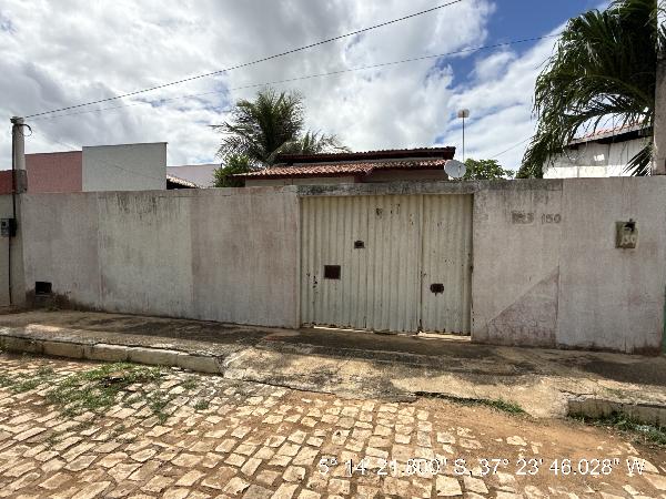 Foto de Imóvel na Rua Pau Dos Ferros - Leilão em MOSSORO/RN, 41% abaixo da avaliação
