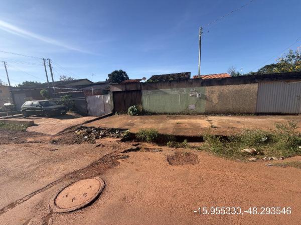Foto de Imóvel na Rua Dr Luiz Gonzada Soares Dutra - Leilão em SANTO ANTONIO DO DESCOBERTO/GO, 41% abaixo da avaliação