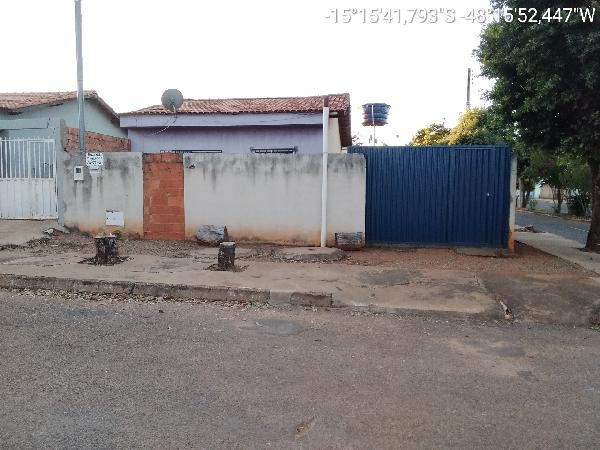 Foto de Imóvel 2 quartos, CENTRO - Leilão em Padre Bernardo/GO, 49% abaixo da avaliação
