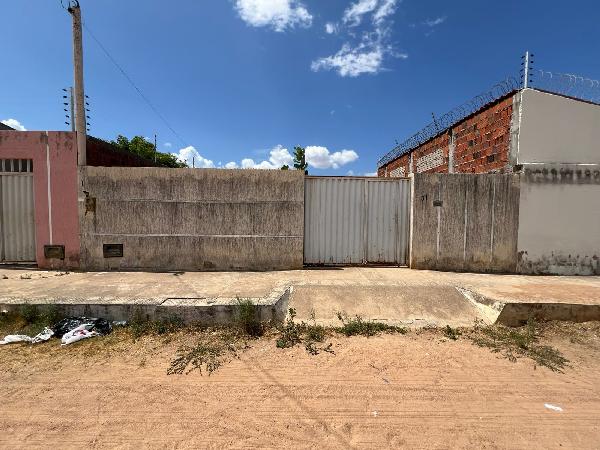 Foto de Imóvel na Rua Alto Do Rodrigues Futebol Clube, 31 - Leilão em MOSSORO/RN, 42% abaixo da avaliação