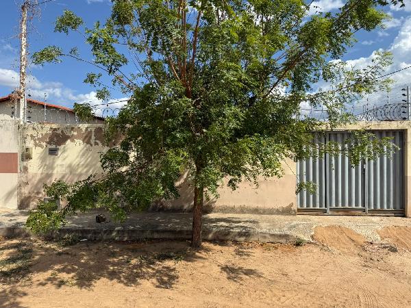 Foto de Imóvel na Rua Ozelita Ferreira De Melo, 61 - Leilão em Mossoró/RN, 56% abaixo da avaliação