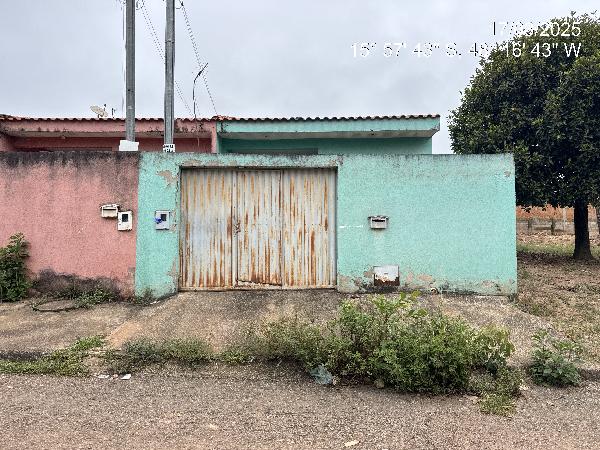 Foto de Imóvel 2 quartos, 69 m², PARQUE ESTRELA DALVA XI - Leilão em Santo Antônio do Descoberto/GO, 46% abaixo da avaliação