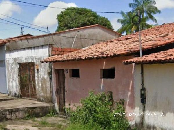 Foto de Imóvel 1 quarto, 72 m², CONJUNTO PARANÃ - Leilão em Paço do Lumiar/MA, 39% abaixo da avaliação
