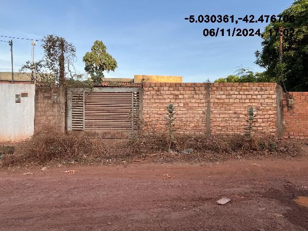 Foto de Imóvel 2 quartos, BAIRRO TRANQUEIRA - Leilão em Altos/PI, 53% abaixo da avaliação