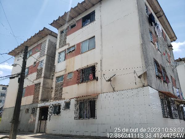 Foto de Imóvel 2 quartos, CAJAZEIRAS XI - Leilão em Salvador/BA, 59% abaixo da avaliação