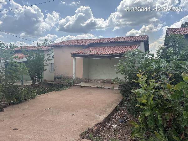 Foto de Imóvel 2 quartos, 58 m², CIDADE NOVA - Leilão em Demerval Lobão/PI, 41% abaixo da avaliação