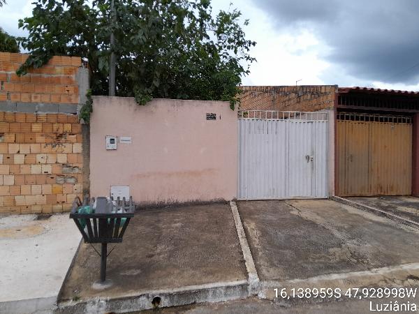 Foto de Imóvel 2 quartos, CIDADE JARDIM MARILIA - Leilão em Luziânia/GO, 58% abaixo da avaliação