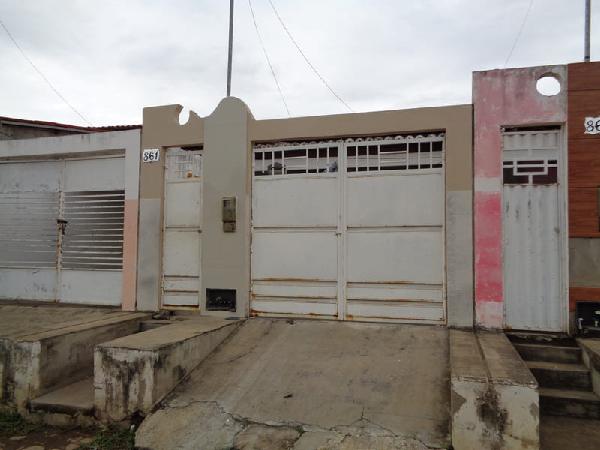 Foto de Imóvel 2 quartos, 67 m², CERAMICA - Leilão em Iaçu/BA, 50% abaixo da avaliação