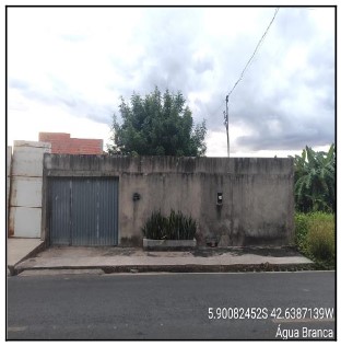 Foto de Imóvel 2 quartos, TINGUIS - Leilão em Água Branca/PI, 44% abaixo da avaliação