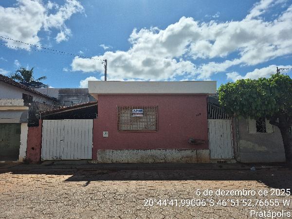 Foto de Imóvel 3 quartos, 109 m², CENTRO - Leilão em Pratápolis/MG, 36% abaixo da avaliação