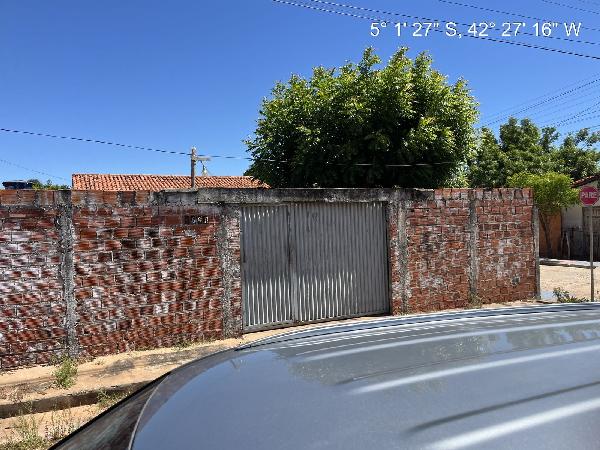 Foto de Imóvel 2 quartos, 58 m², BACURIZEIRO - Leilão em Altos/PI, 49% abaixo da avaliação