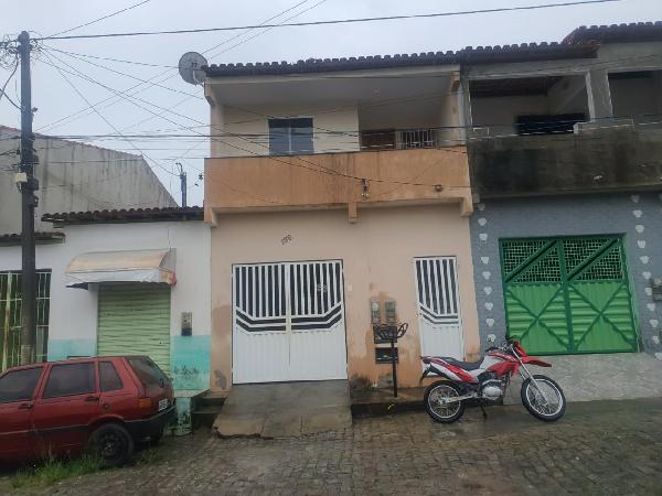 Imóvel em ITAPETINGA/BA