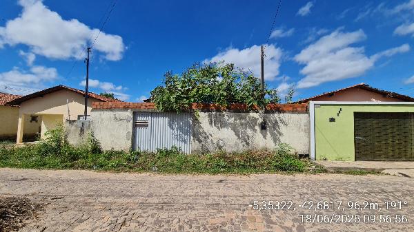 Foto de Imóvel 2 quartos, 61 m², SANTA INES - Leilão em Demerval Lobão/PI, 42% abaixo da avaliação