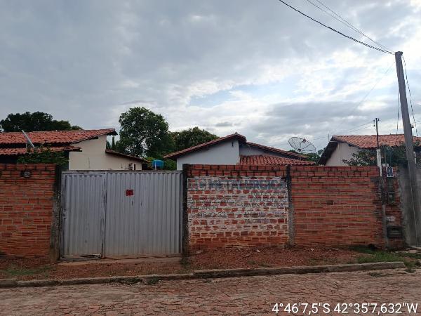 Foto de Imóvel na Rua Chico Vaqueiro, 861 - Leilão em José de Freitas/PI, 42% abaixo da avaliação