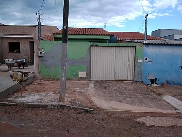 Foto de Imóvel 2 quartos, PARQUE SANTO ANTONIO - Leilão em Santo Antônio do Descoberto/GO, 50% abaixo da avaliação