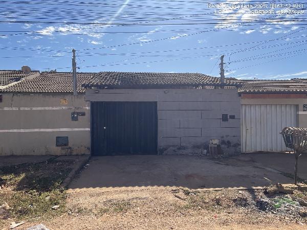 Foto de Imóvel na Rua Marie Papadich - Leilão em Santo Antônio do Descoberto/GO, 46% abaixo da avaliação