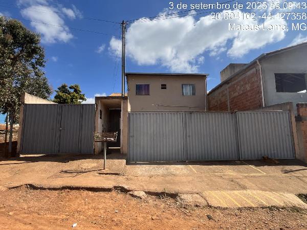 Imóvel em MATEUS LEME/MG