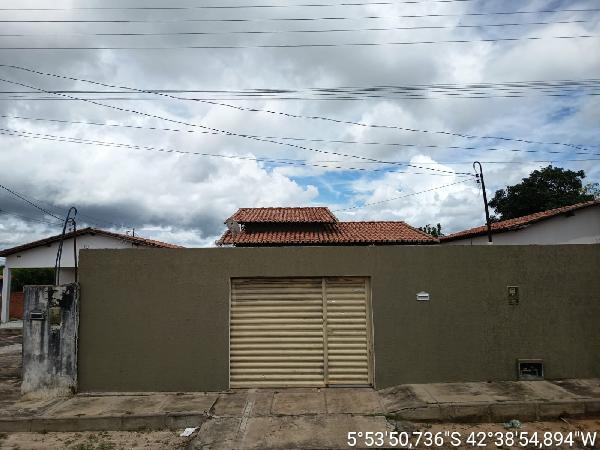 Foto de Imóvel 2 quartos, 65 m², COMPASA - Leilão em Água Branca/PI, 39% abaixo da avaliação