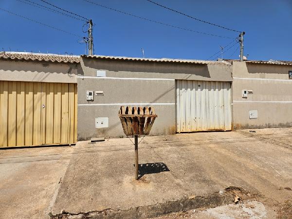 Foto de Imóvel 2 quartos, VILA RAIO DE LUZ - Leilão em Santo Antônio do Descoberto/GO, 61% abaixo da avaliação