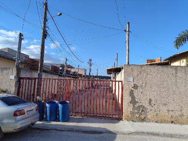 Imóvel em BELFORD ROXO/RJ