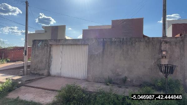 Foto de Imóvel 2 quartos, 58 m², SANTA INÊS - Leilão em Altos/PI, 42% abaixo da avaliação