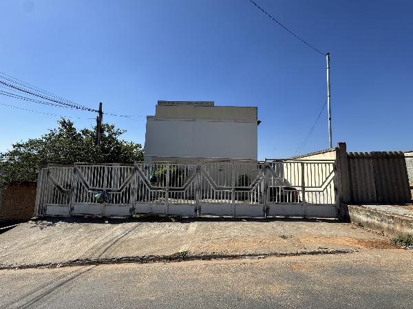 Imóvel em QUEIMADOS/RJ