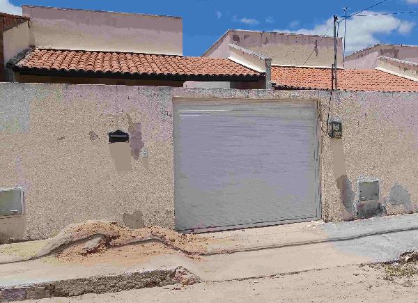 Foto de Imóvel 2 quartos, CARNAUBAL - Leilão em Horizonte/CE, 62% abaixo da avaliação