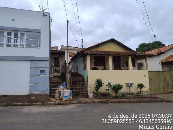 Foto de Imóvel 2 quartos, 69 m², ROSÁRIO - Leilão em Areado/MG, 39% abaixo da avaliação
