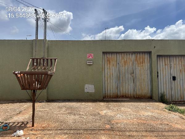 Foto de Imóvel 67 m², JARDIM ANA BEATRIZ I - Leilão em Santo Antônio do Descoberto/GO, 46% abaixo da avaliação