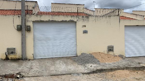 Foto de Imóvel 2 quartos, CARNALBAL - Leilão em Horizonte/CE, 53% abaixo da avaliação