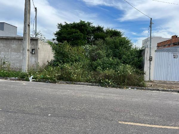Imóvel em CAMPOS DOS GOYTACAZES/RJ