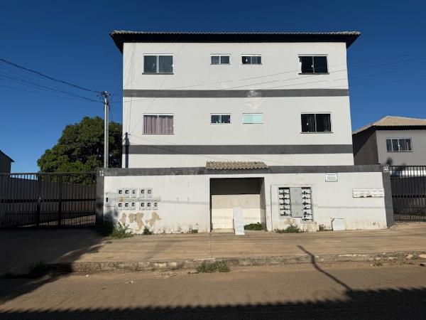 Foto de Imóvel 2 quartos, 100 m², PARQUE SANTA RITA DE CASSIA - Leilão em Valparaíso de Goiás/GO, 49% abaixo da avaliação