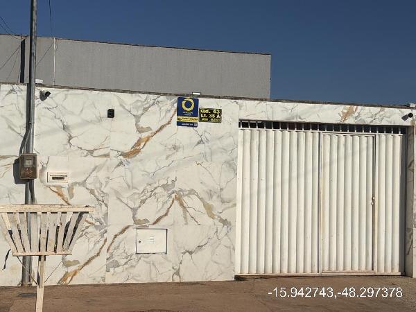 Foto de Imóvel 3 quartos, 68 m², JARDIM ANA BEATRIZ I - Leilão em Santo Antônio do Descoberto/GO, 39% abaixo da avaliação