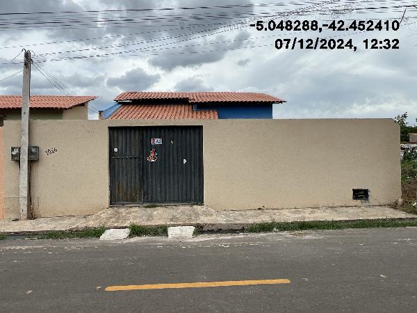 Foto de Imóvel 68 m², BAIRRO MARAVILHA - Leilão em Altos/PI, 45% abaixo da avaliação