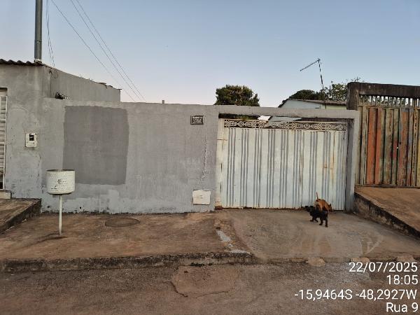 Foto de Imóvel 2 quartos, 60 m², VILA ESPERANCA - Leilão em Santo Antônio do Descoberto/GO, 42% abaixo da avaliação